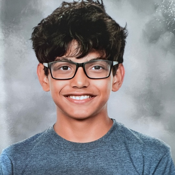 Meet your Posher, Sharon - Picture 3 of 6